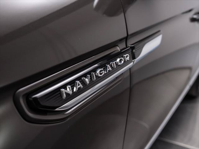 New 2024 Lincoln Navigator Black Label AWD/4WD image 12
