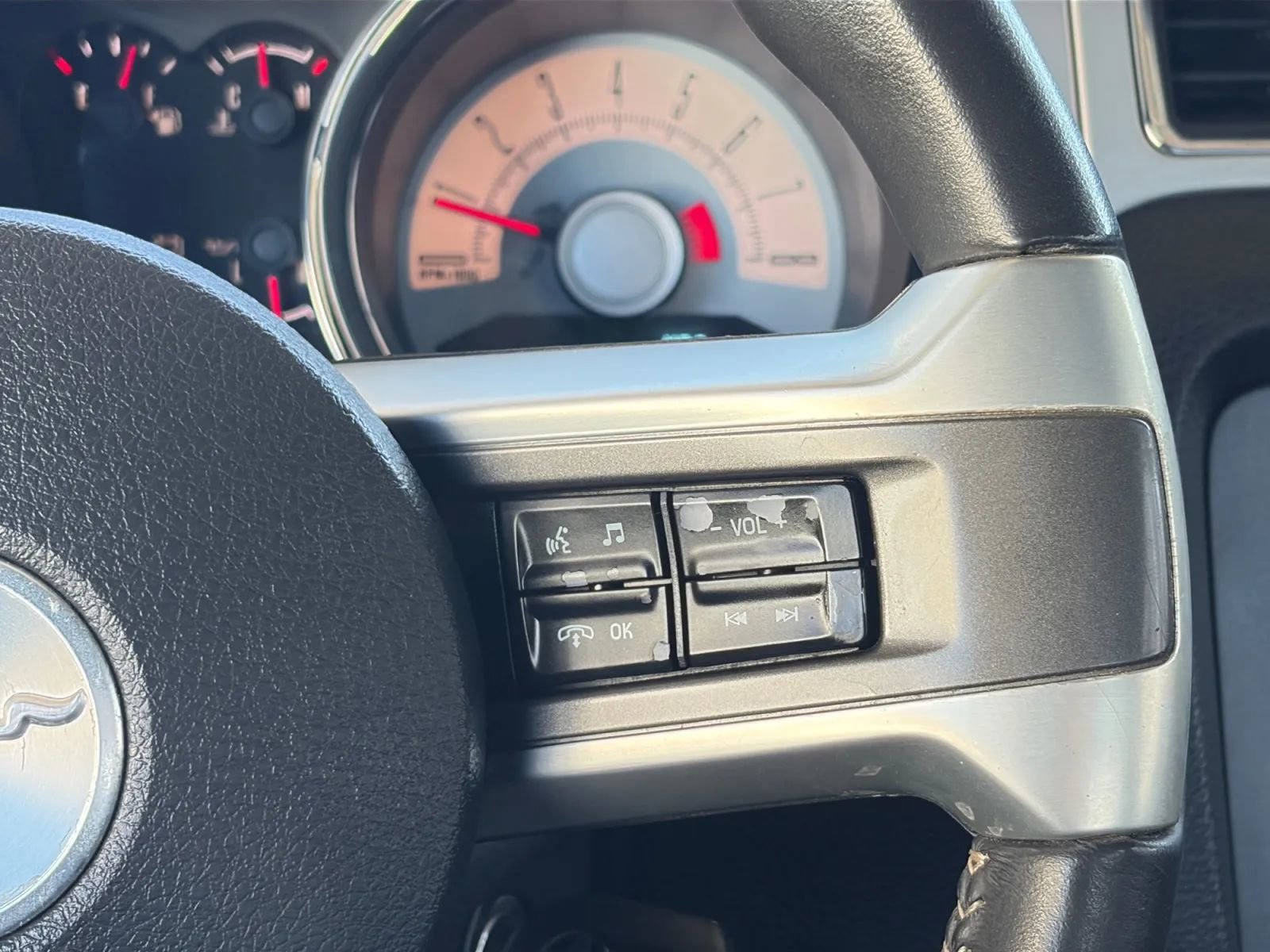 Used 2010 Ford Mustang GT image 25