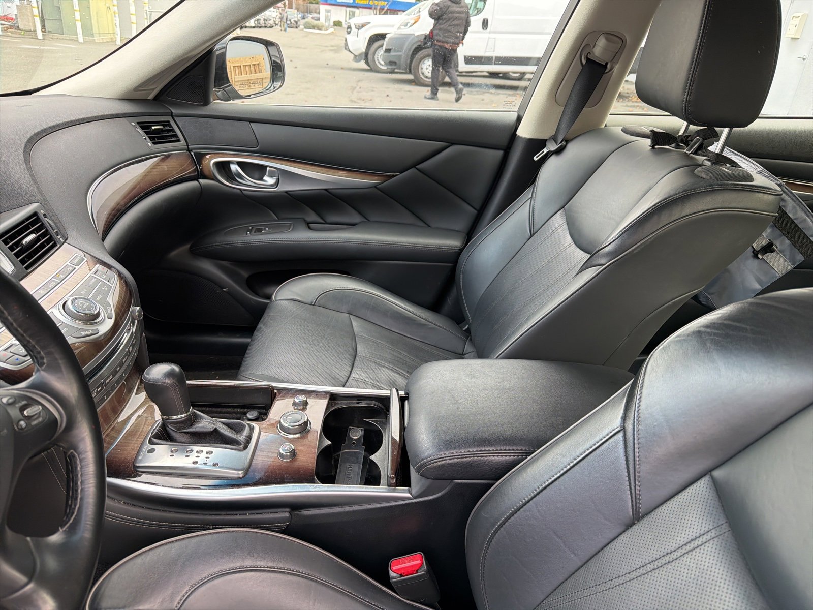 Used 2017 INFINITI Q70 L 3.7 w/ Deluxe Touring Package image 7