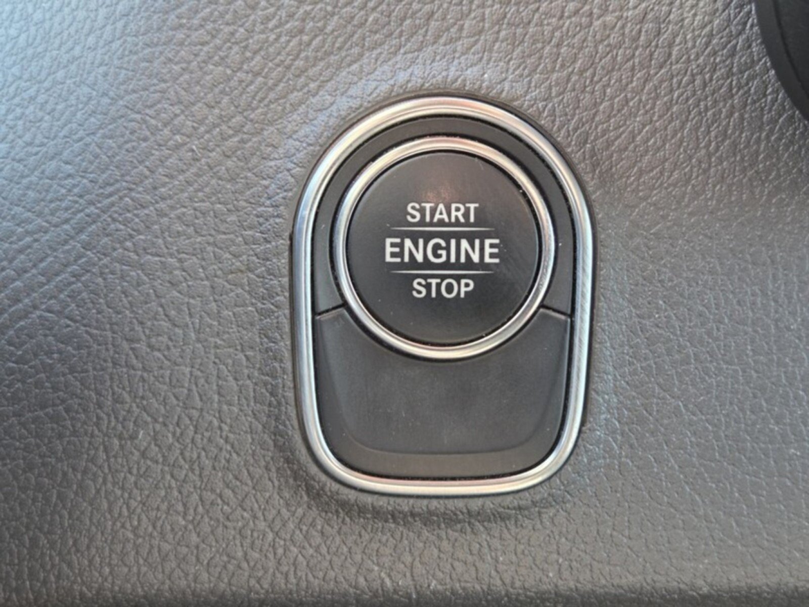 Used 2024 Mercedes-Benz Sprinter 2500 image 33
