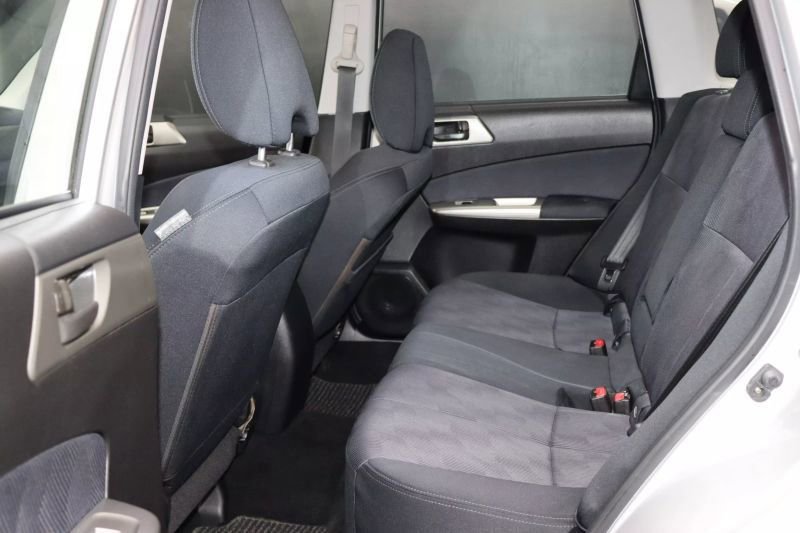 Used 2010 Subaru Forester 2.5X image 18
