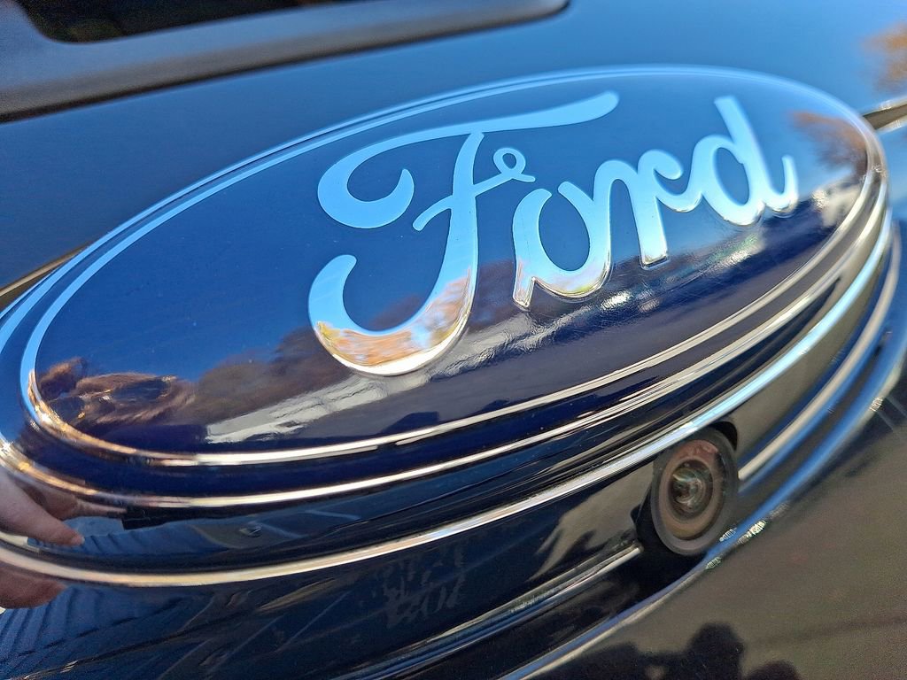 Used 2013 Ford F150 XLT w/ Luxury Equipment Group image 30