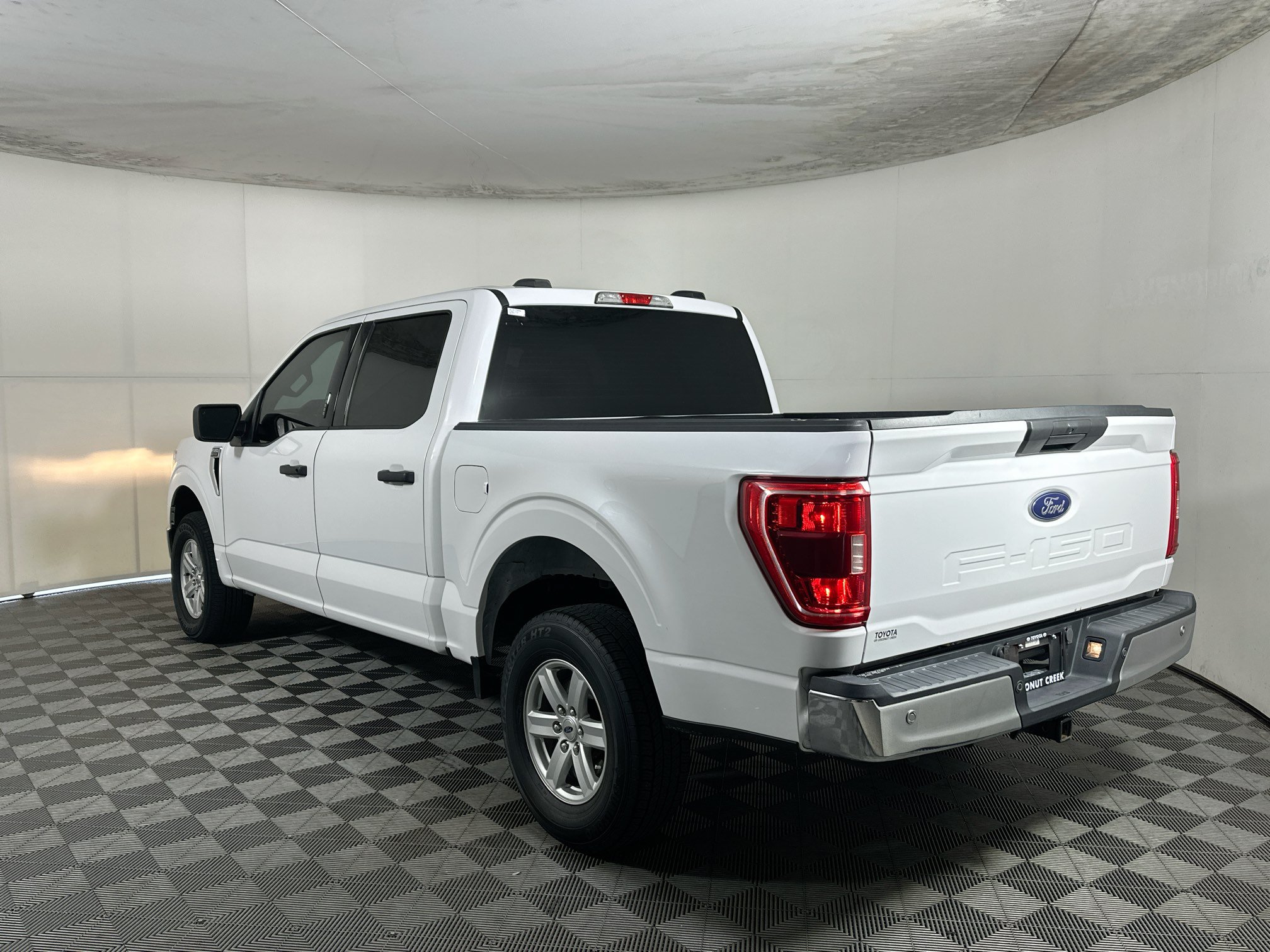 Used 2022 Ford F150 XLT w/ Equipment Group 301A Mid AWD/4WD image 5