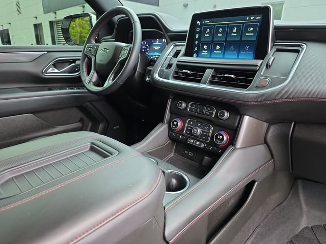 Used 2022 Chevrolet Tahoe RST w/ Luxury Package AWD/4WD image 17