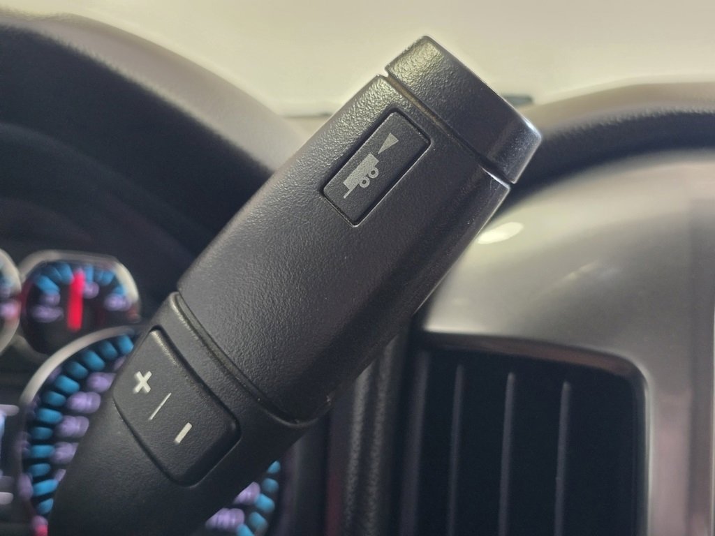 Used 2018 Chevrolet Silverado 1500 LT w/ All Star Edition image 31