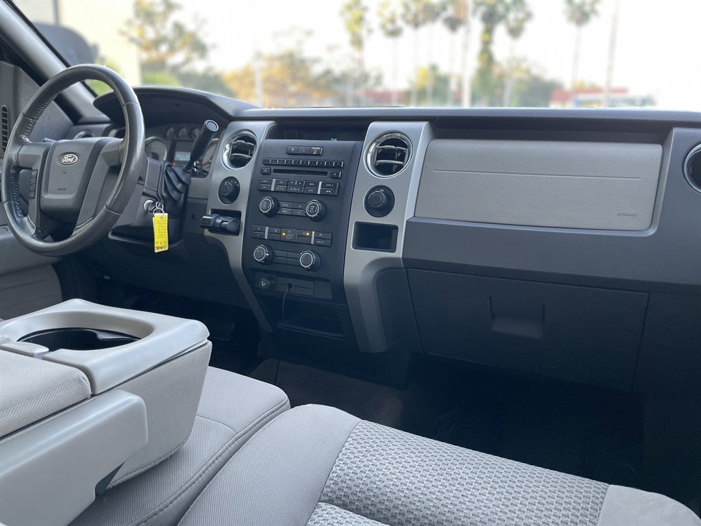 Used 2010 Ford F150 XLT image 14