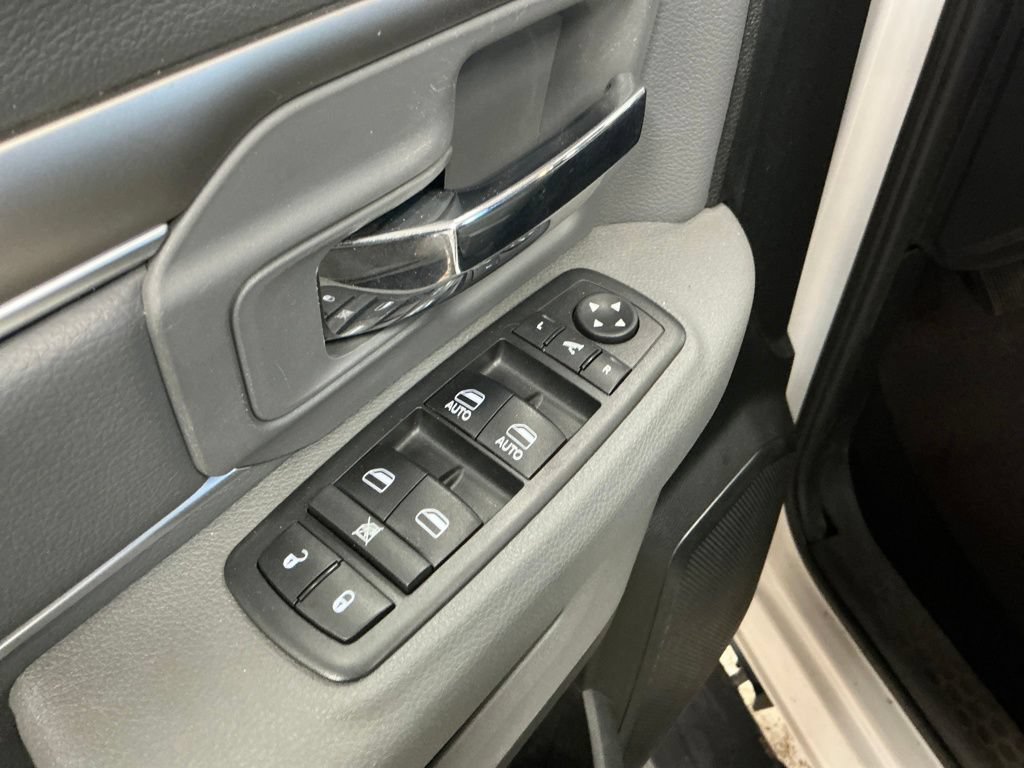Used 2018 RAM 1500 Big Horn AWD/4WD image 16