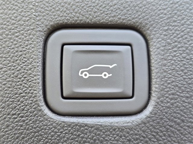 Certified 2024 Chevrolet Blazer Premier w/ Driver Confidence II Package image 16