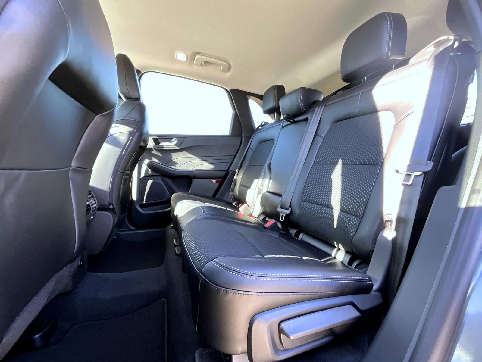 New 2026 Ford Escape SE image 11