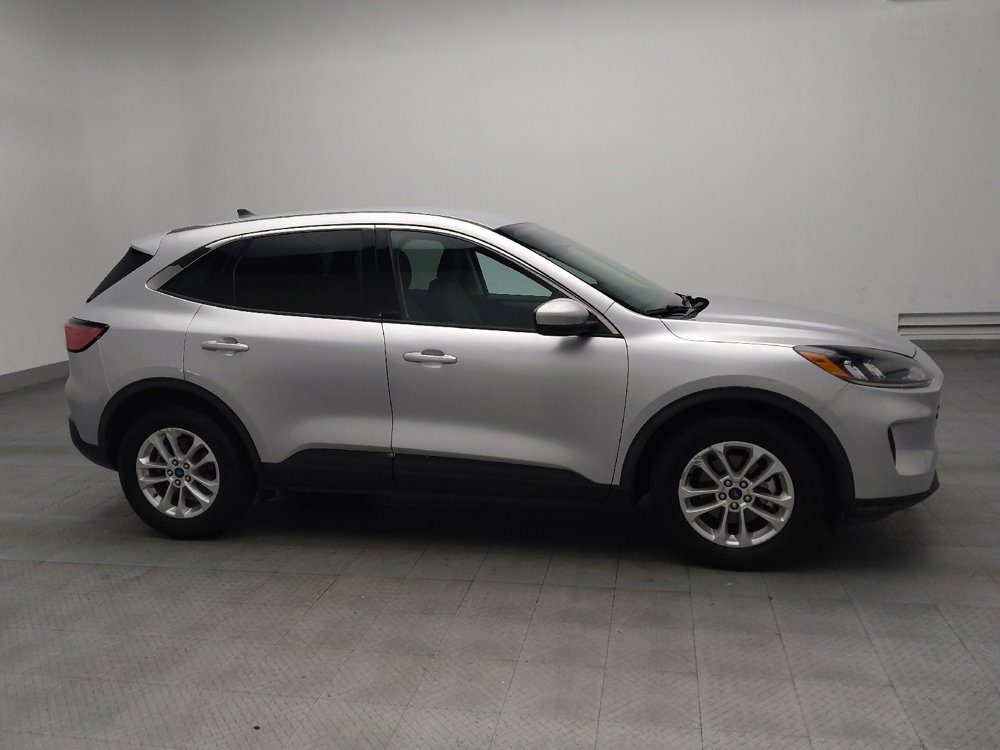 Used 2020 Ford Escape SE image 11