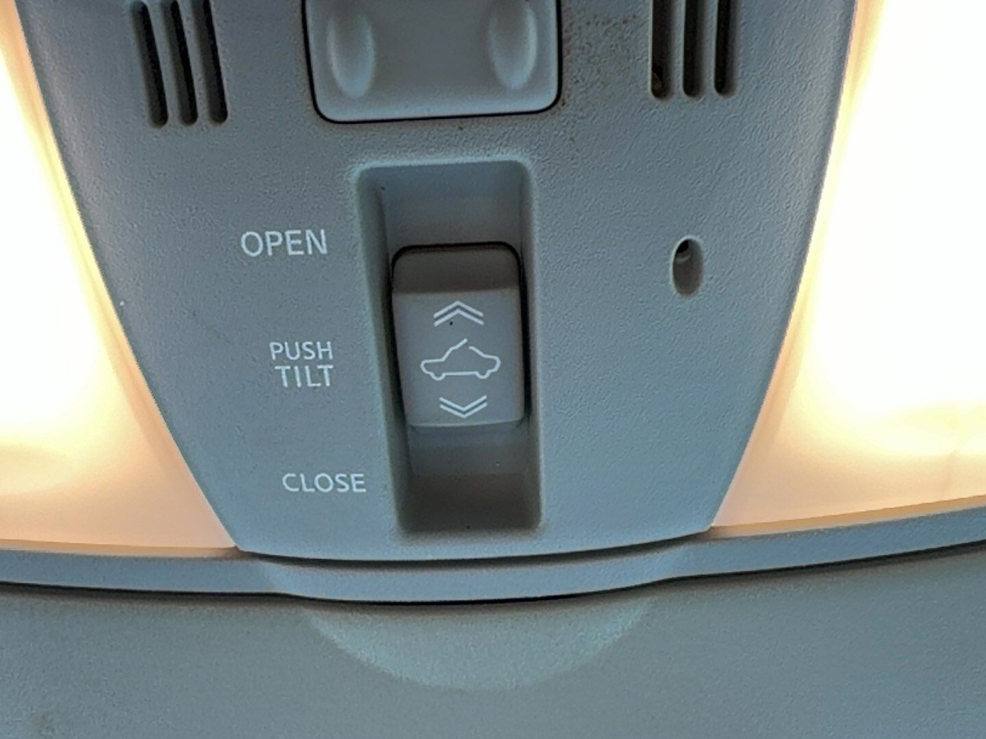 Used 2012 Nissan Murano LE w/ Platinum Pkg AWD/4WD image 12