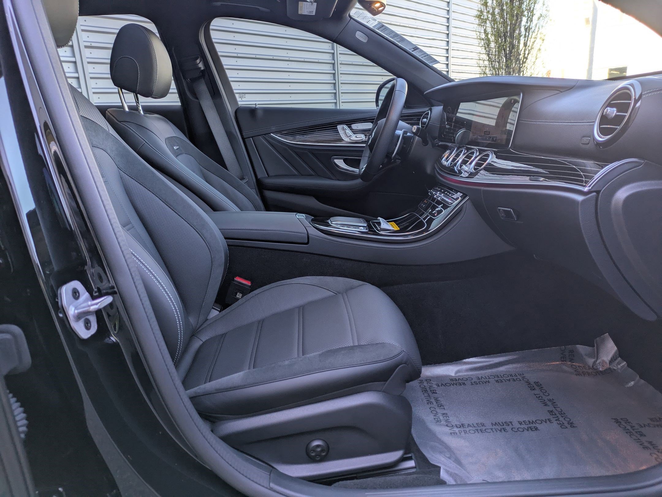 Used 2023 Mercedes-Benz E 53 AMG 4MATIC Sedan image 31