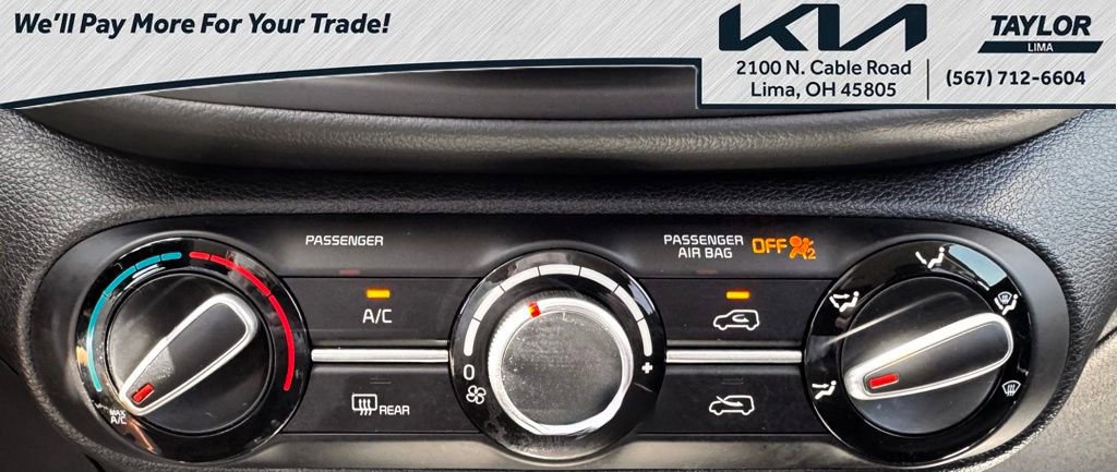 Used 2025 Kia Soul LX w/ LX Technology Package FWD image 7