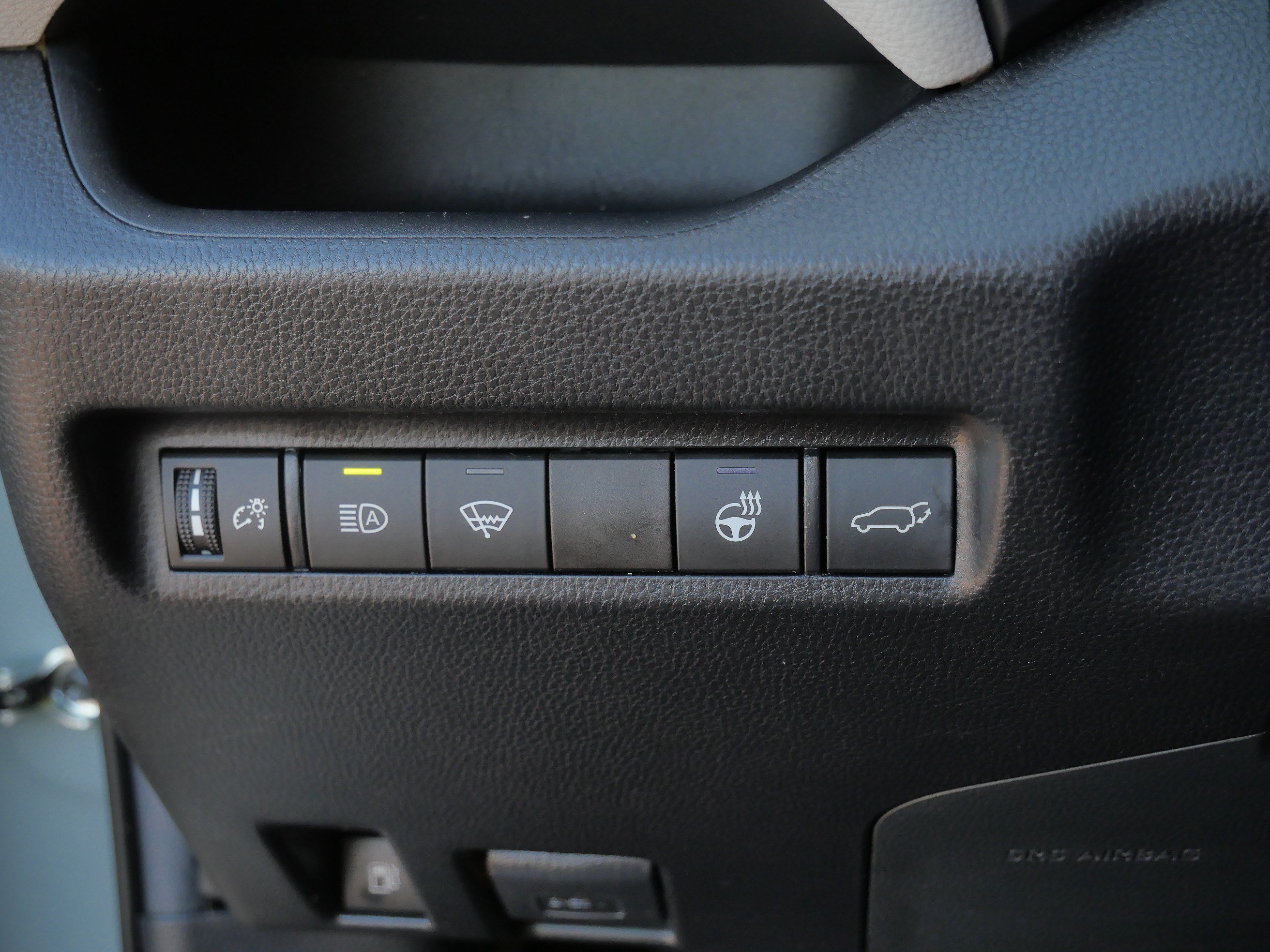Certified 2021 Toyota RAV4 XLE Premium AWD/4WD image 27