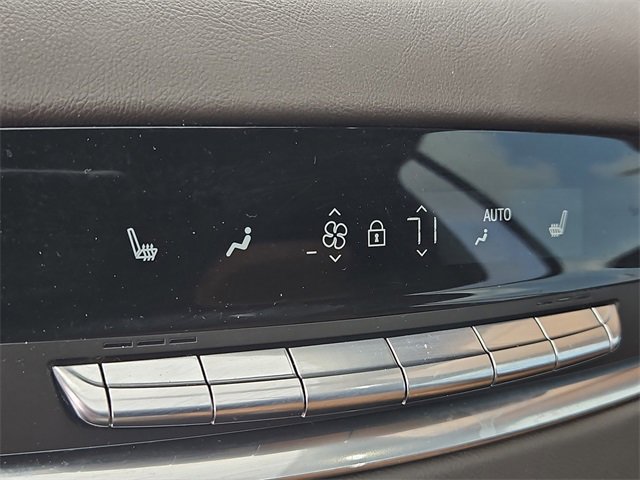 Used 2023 Cadillac Escalade ESV Premium Luxury image 8