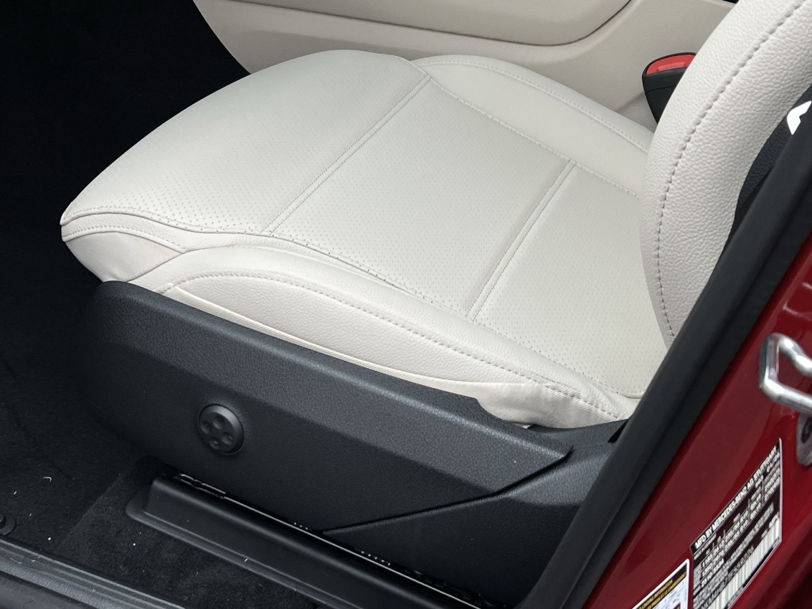 New 2026 Mercedes-Benz GLC 300 4MATIC image 12