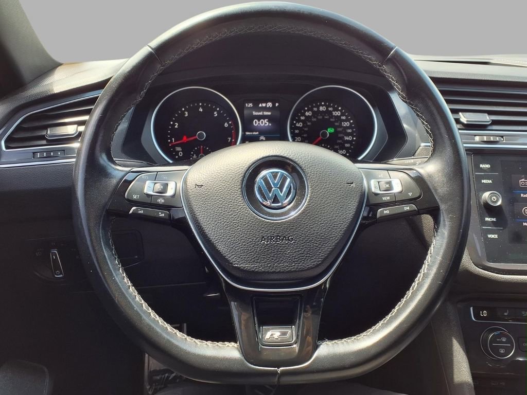 Used 2021 Volkswagen Tiguan SE R-Line AWD/4WD image 16