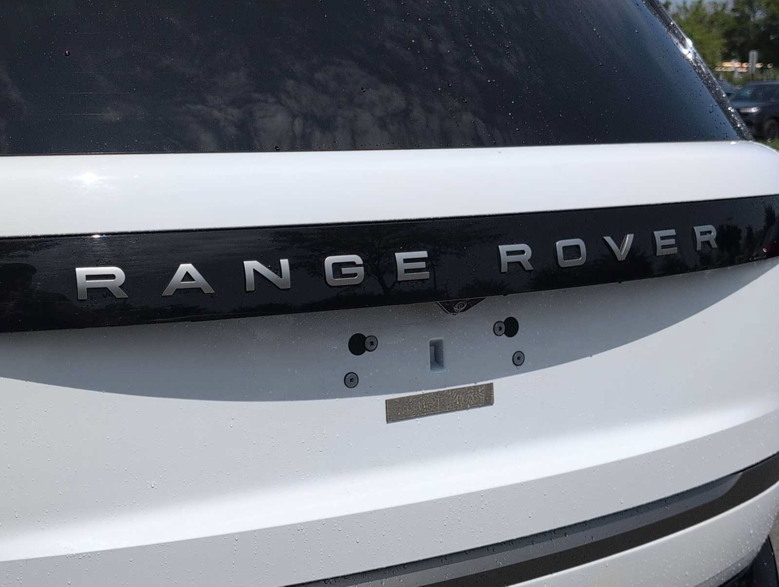 Used 2024 Land Rover Range Rover Long Wheelbase SE AWD/4WD image 13