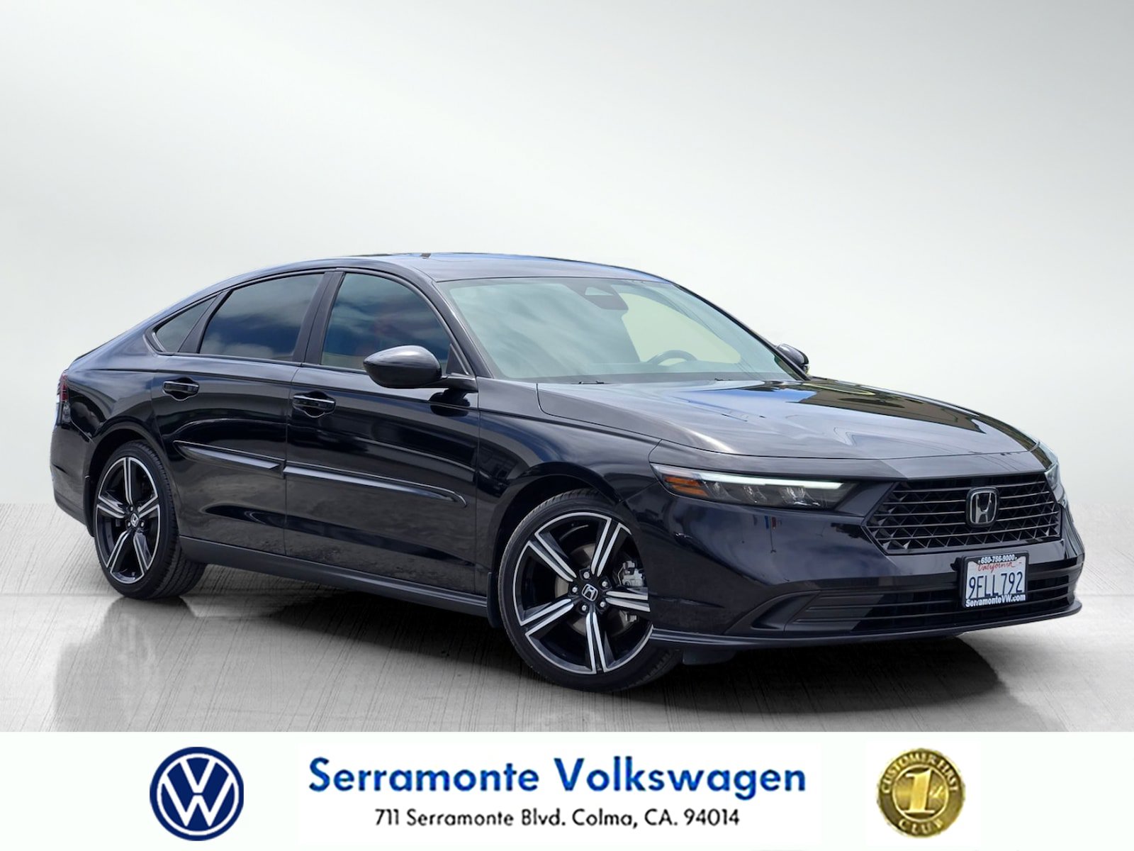 Used 2023 Honda Accord Sport image 1