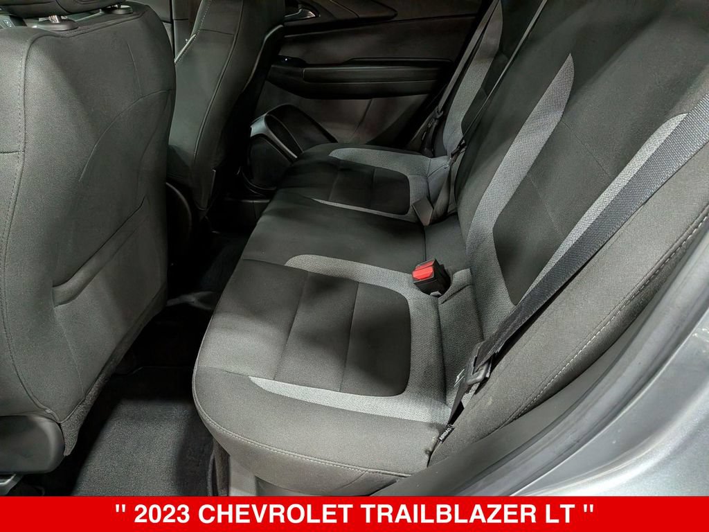 Used 2023 Chevrolet TrailBlazer LT w/ Convenience Package AWD/4WD image 29