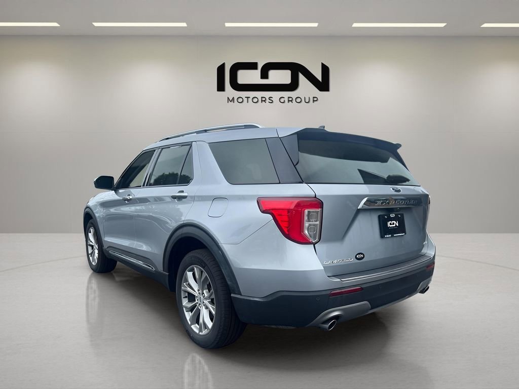 Used 2023 Ford Explorer Limited AWD/4WD image 3