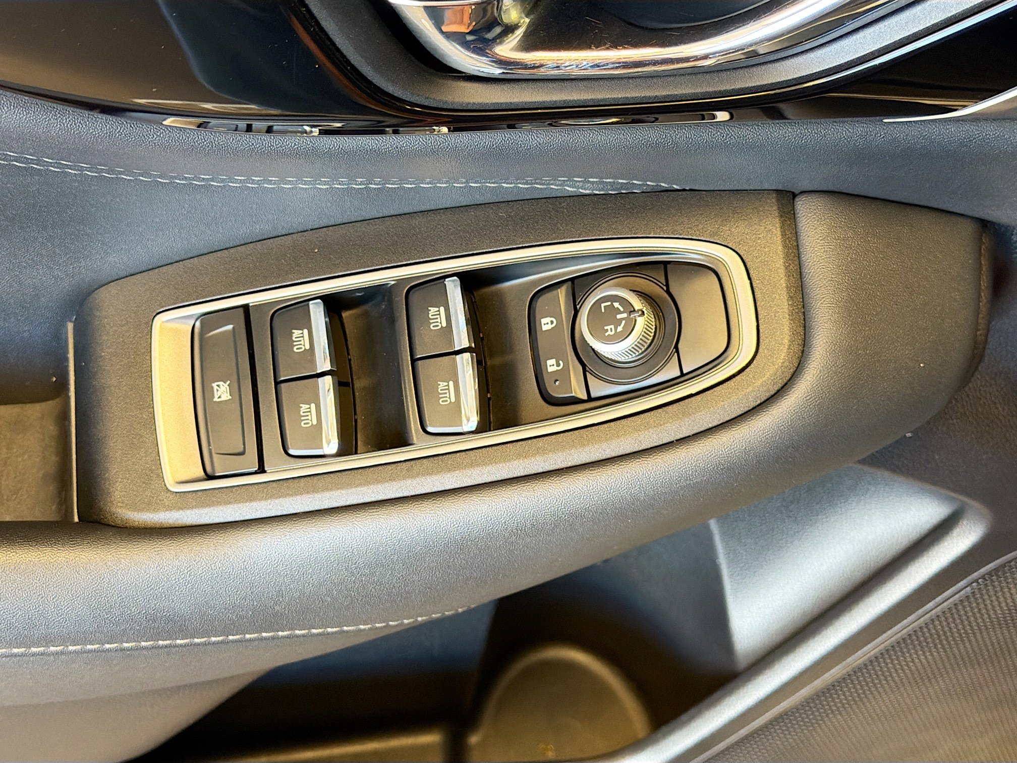 Used 2020 Subaru Legacy Limited AWD/4WD image 15