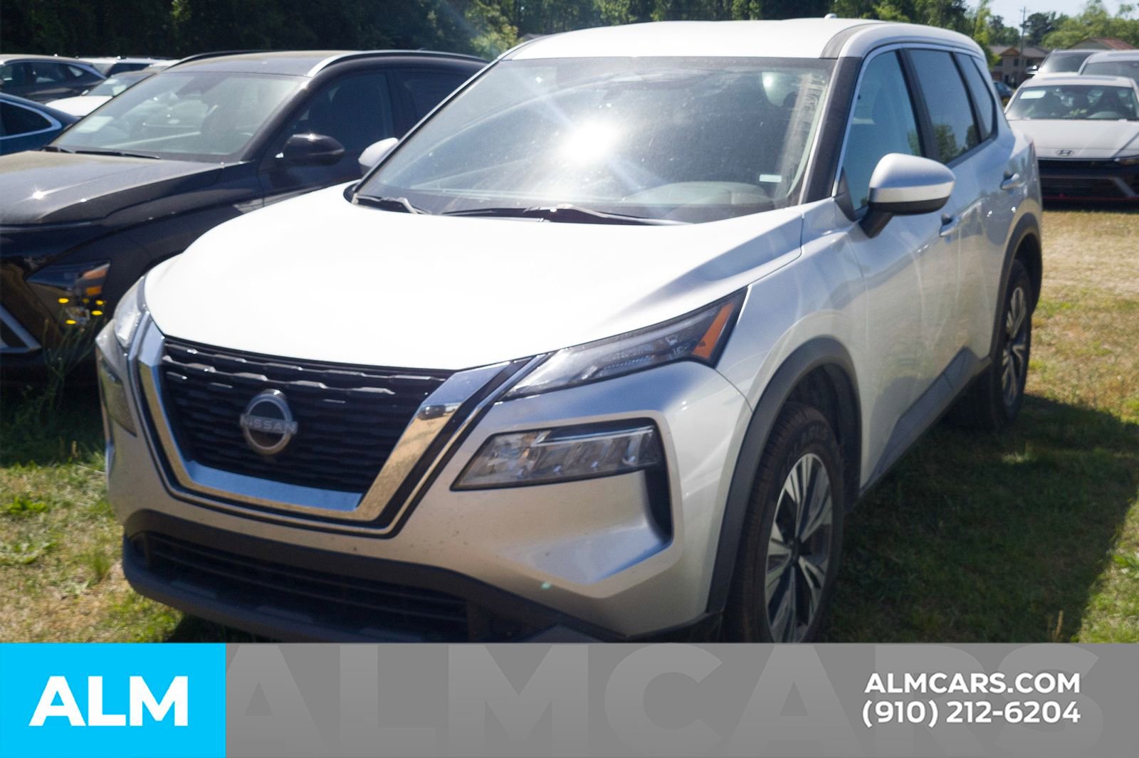 Used 2023 Nissan Rogue SV image 21