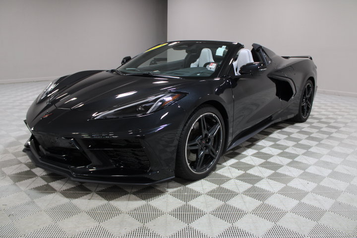 Used 2024 Chevrolet Corvette Stingray Preferred Conv w/ Z51 Performance Package RWD image 15