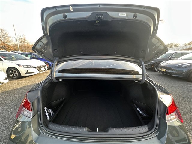 Used 2025 Hyundai Elantra SE image 39