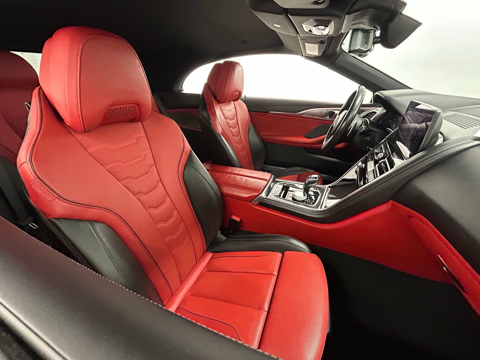 Used 2024 BMW M850i xDrive Convertible image 40