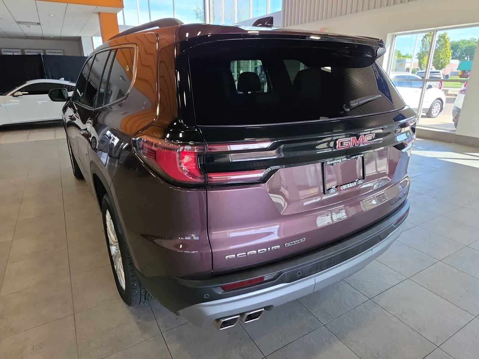 Used 2024 GMC Acadia Elevation AWD/4WD image 13