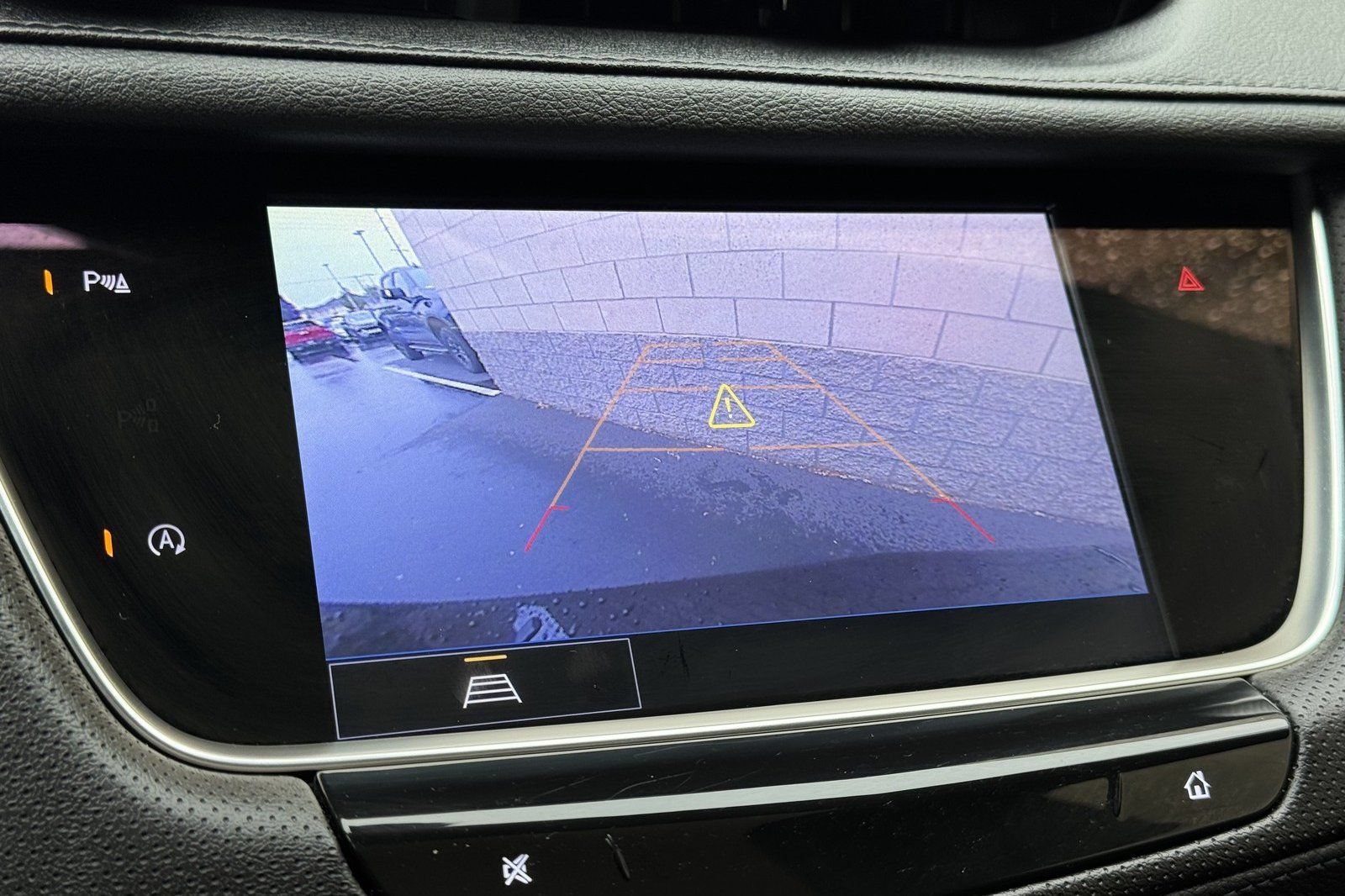 Used 2025 Cadillac XT5 Premium Luxury AWD/4WD image 23