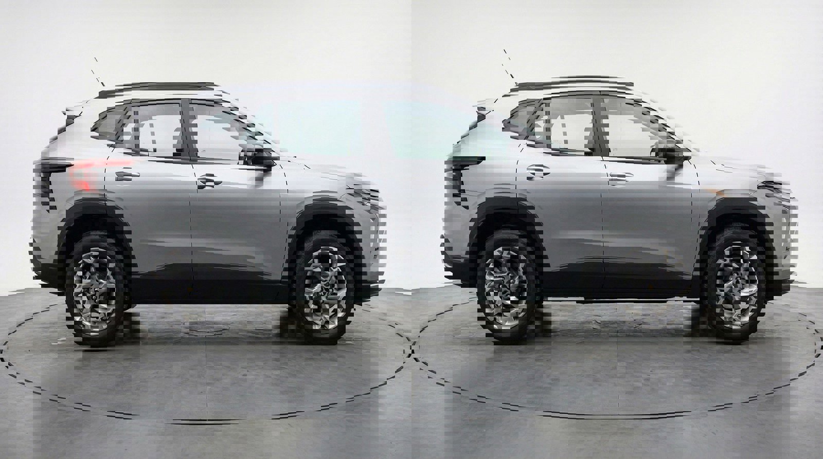 Used 2025 Chevrolet Trax LT image 8