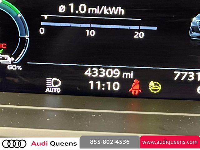 Certified 2022 Audi Q4 e-tron Premium Plus w/ Premium Plus image 27