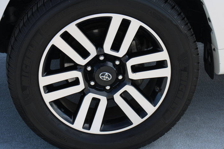 Used 2017 Toyota 4Runner Limited image 10