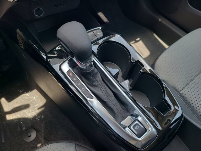 New 2026 Chevrolet Trax LT w/ Midnight Edition FWD image 34