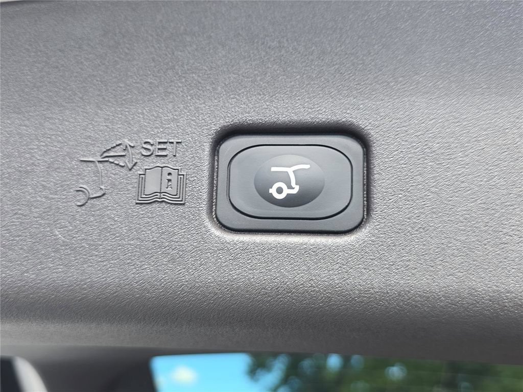New 2026 Lincoln Nautilus Black Label AWD/4WD image 28