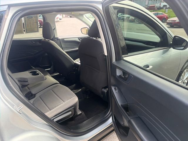 Used 2022 Ford Escape SE w/ Convenience Package image 16