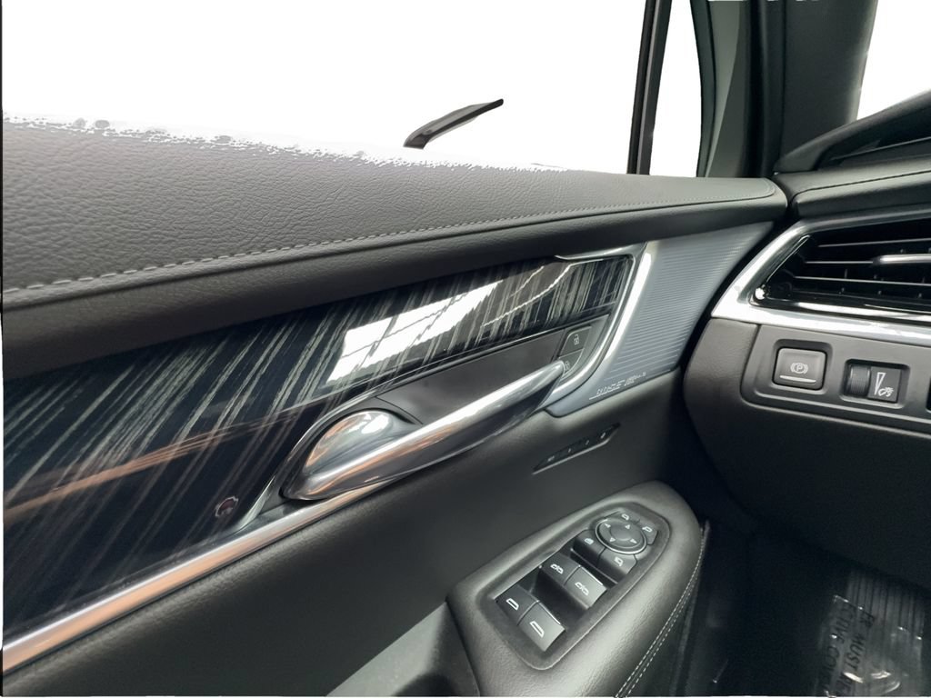 Used 2025 Cadillac XT6 Premium Luxury AWD/4WD image 51