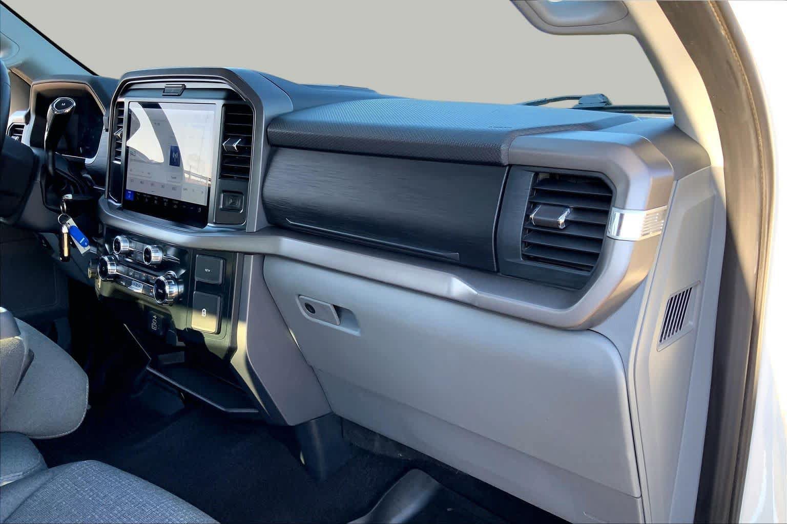 Used 2025 Ford F150 XLT w/ Equipment Group 301A Standard AWD/4WD image 19