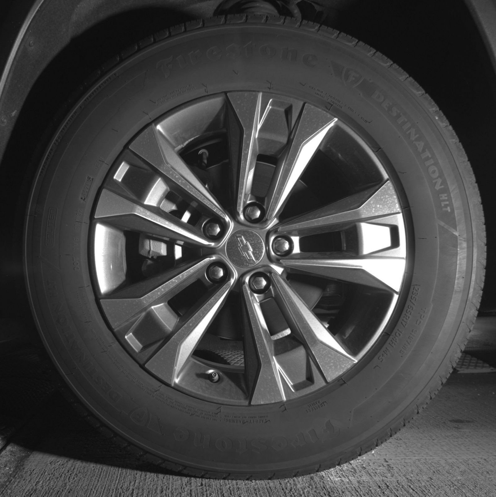 Used 2025 Chevrolet Equinox LT FWD image 12