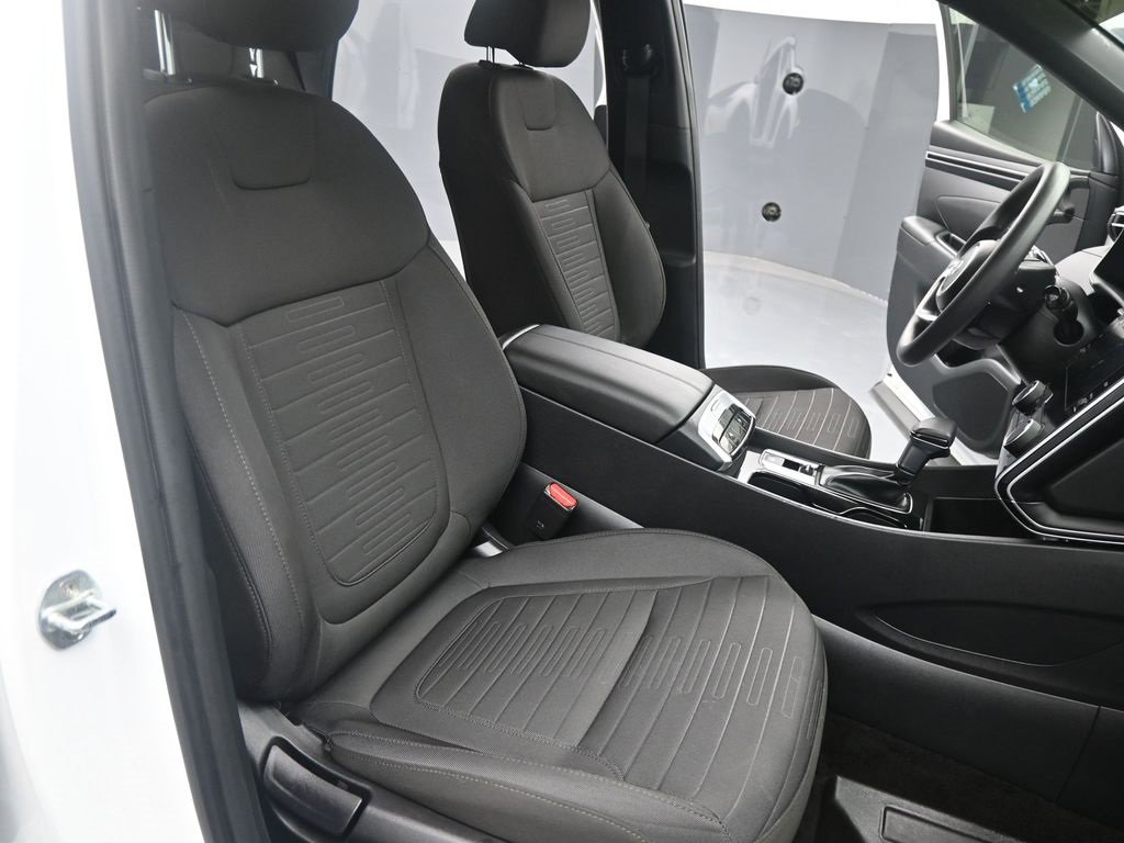 Used 2022 Hyundai Santa Cruz SEL image 2