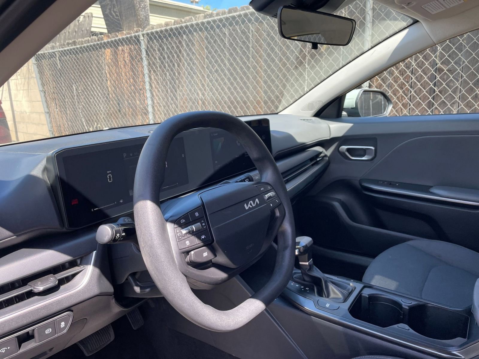 Used 2025 Kia K4 LXS image 34