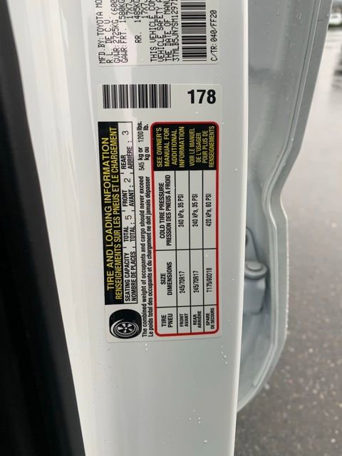 Used 2025 Toyota Tacoma SR5 image 21