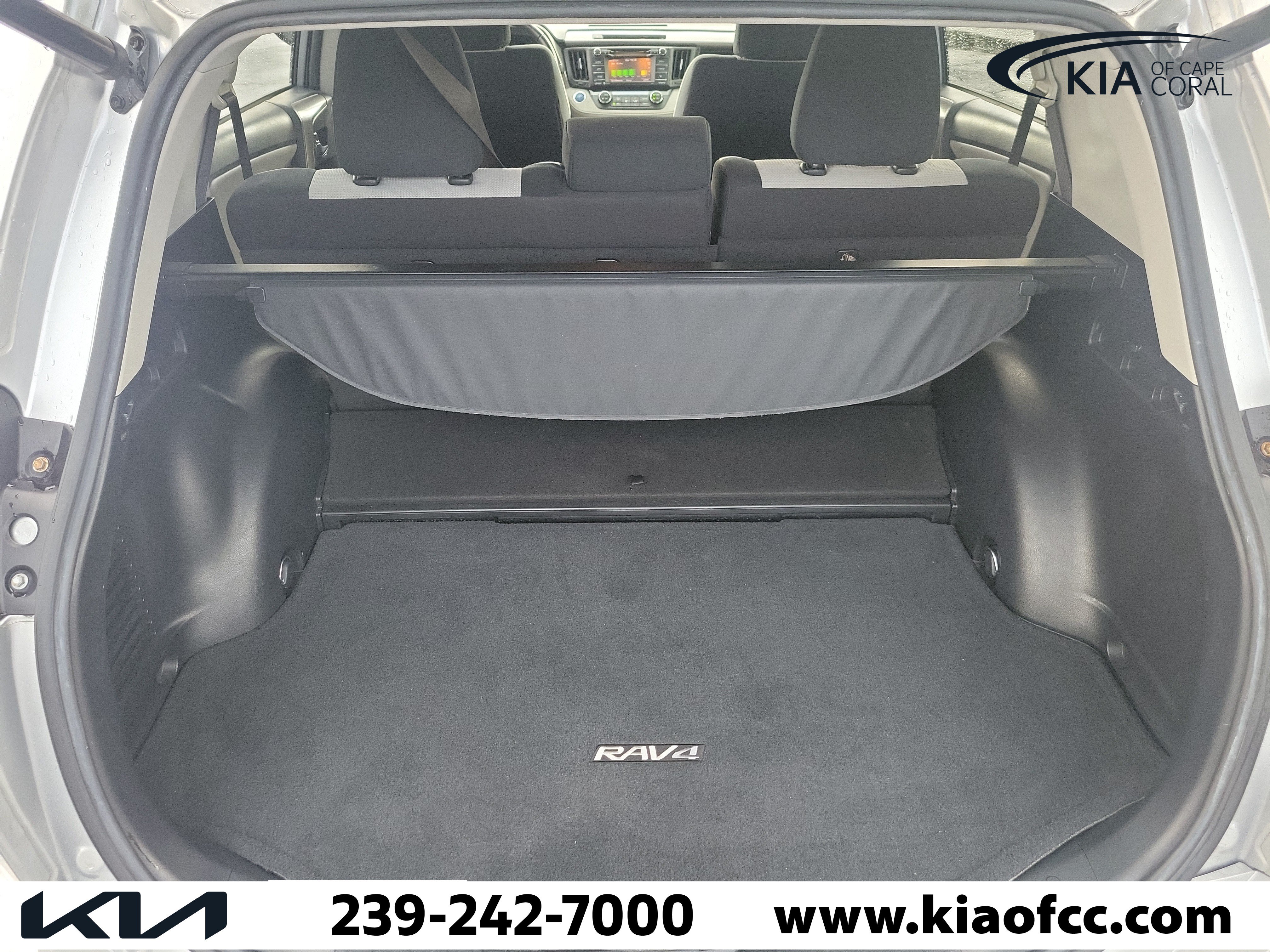 Used 2016 Toyota RAV4 XLE AWD/4WD image 11