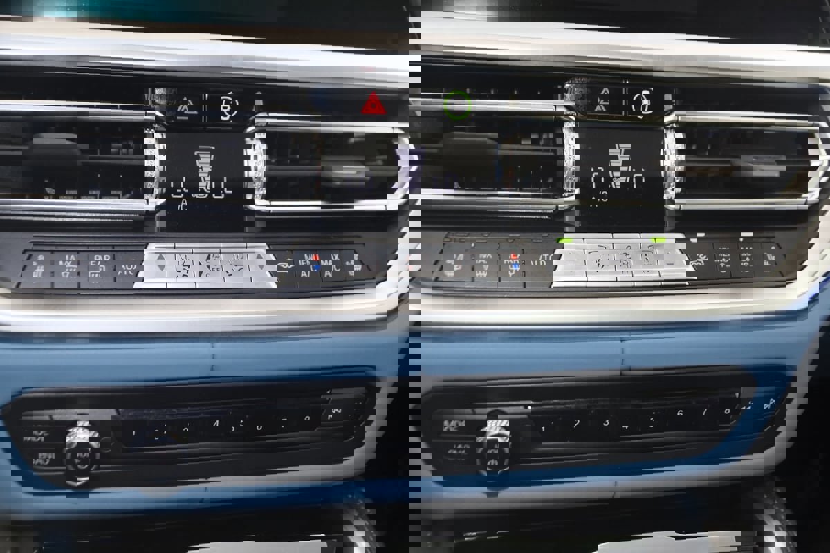 Used 2023 BMW M4 Competition image 44