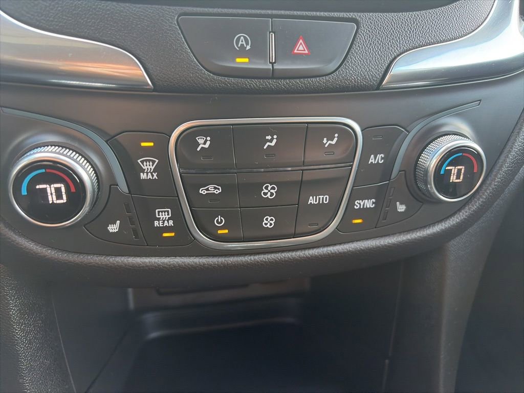 Certified 2024 Chevrolet Equinox LT w/ LPO, Floor Liner Package image 32