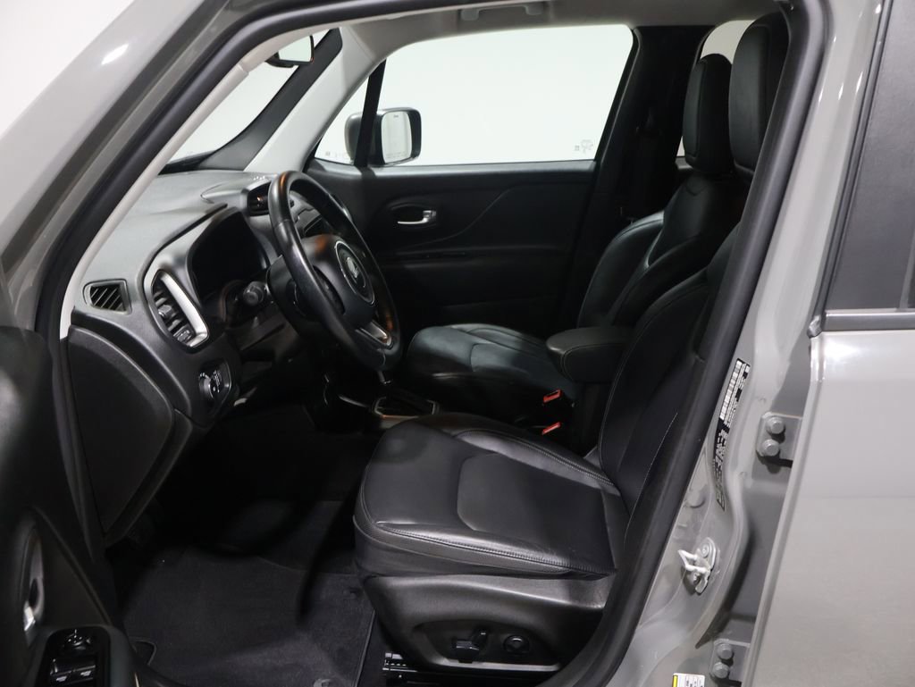 Used 2020 Jeep Renegade Limited image 9