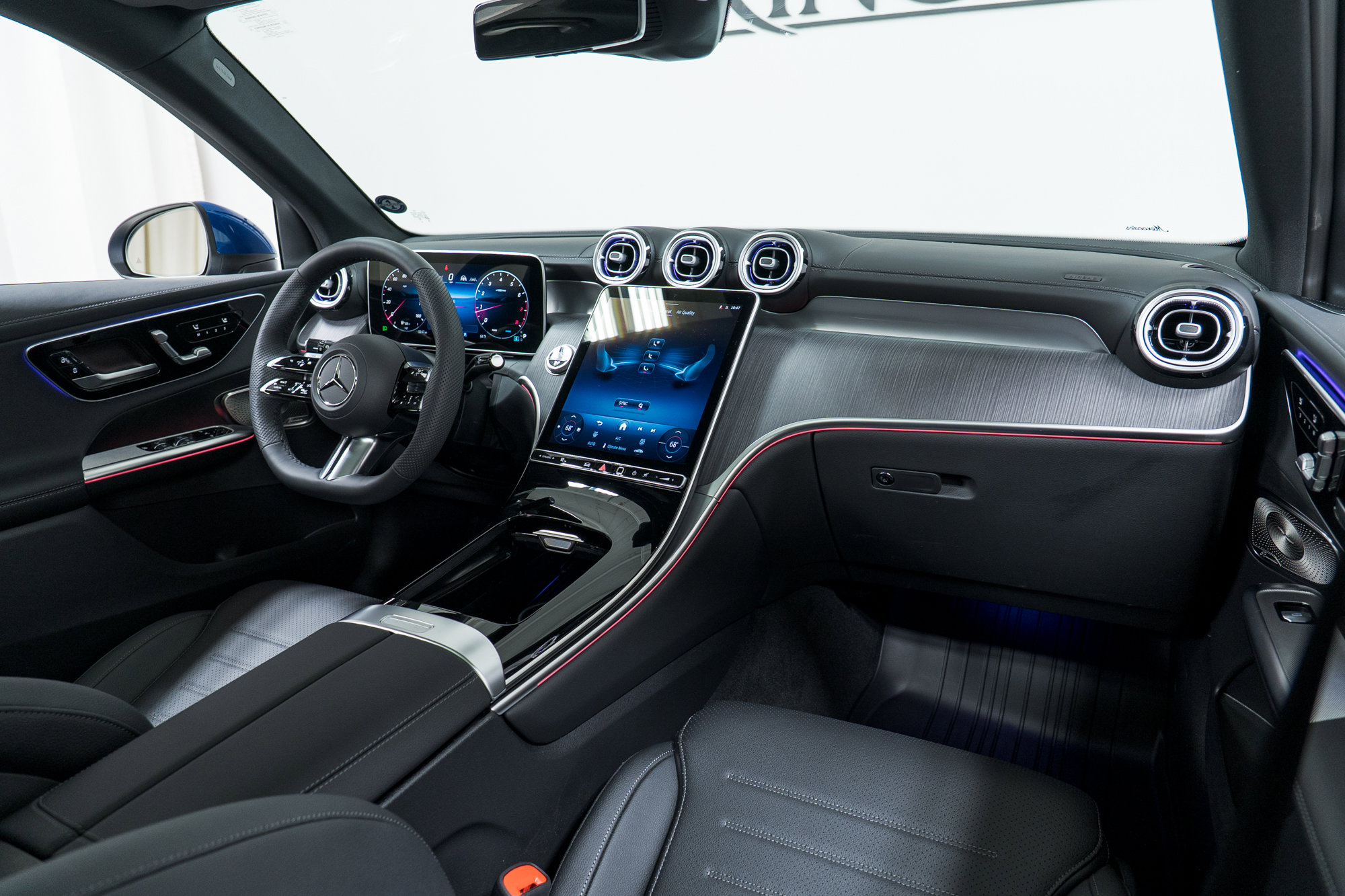 New 2026 Mercedes-Benz GLC 300 4MATIC image 14