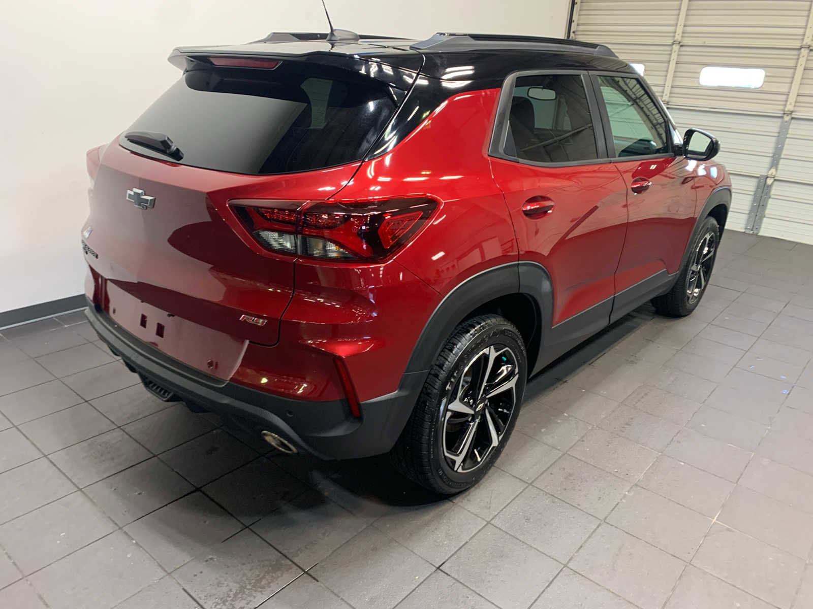 Used 2021 Chevrolet TrailBlazer RS w/ Technology Package image 3